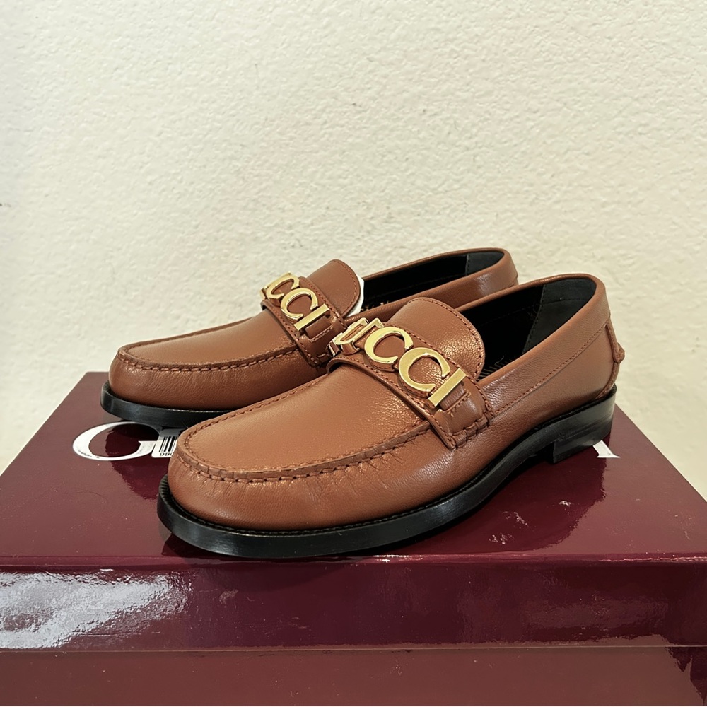 Gucci Cara Signature Letters Logo Leather Loafers Brown Size EU36, New in Box